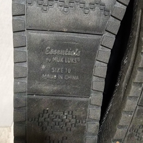 Essentials by Mukluks Faux Suede Boots 10 Black Faux Fur Lined Western Aztec - Picture 7 of 7